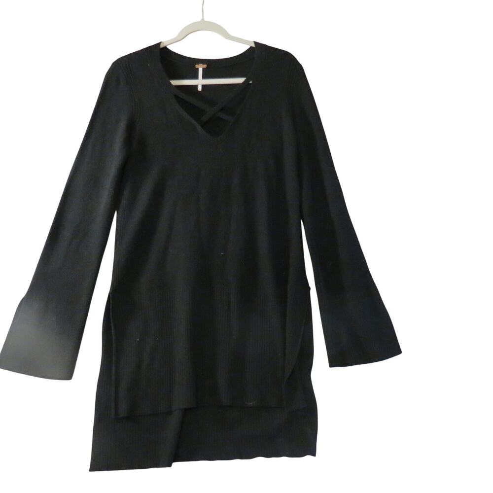 Free People Criss Cross Tunic Sweater Womens M Black Bell Sleeve Hi Low Boho M